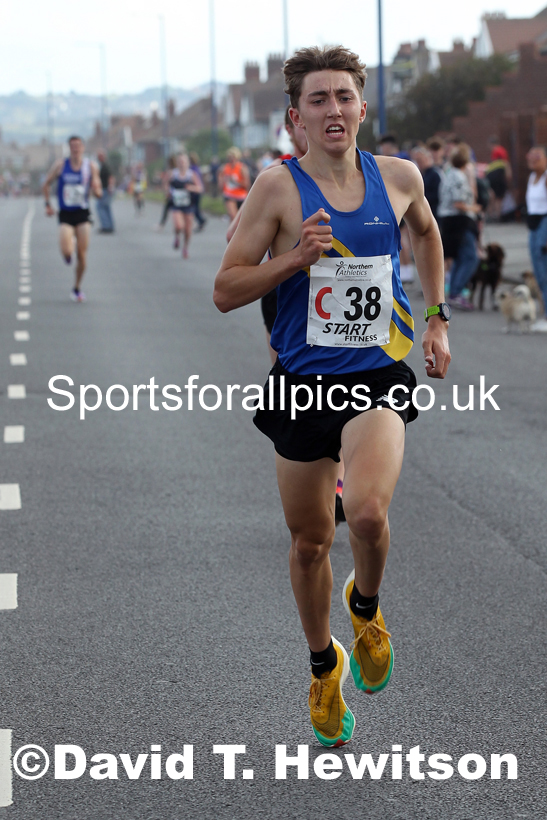 Senior mens 6 stage relay, 2021 Northern 6 and 4 Stage and Young Athletes Road Relays, Redcar. Photo: David T. Hewitson/Sports for All Pics